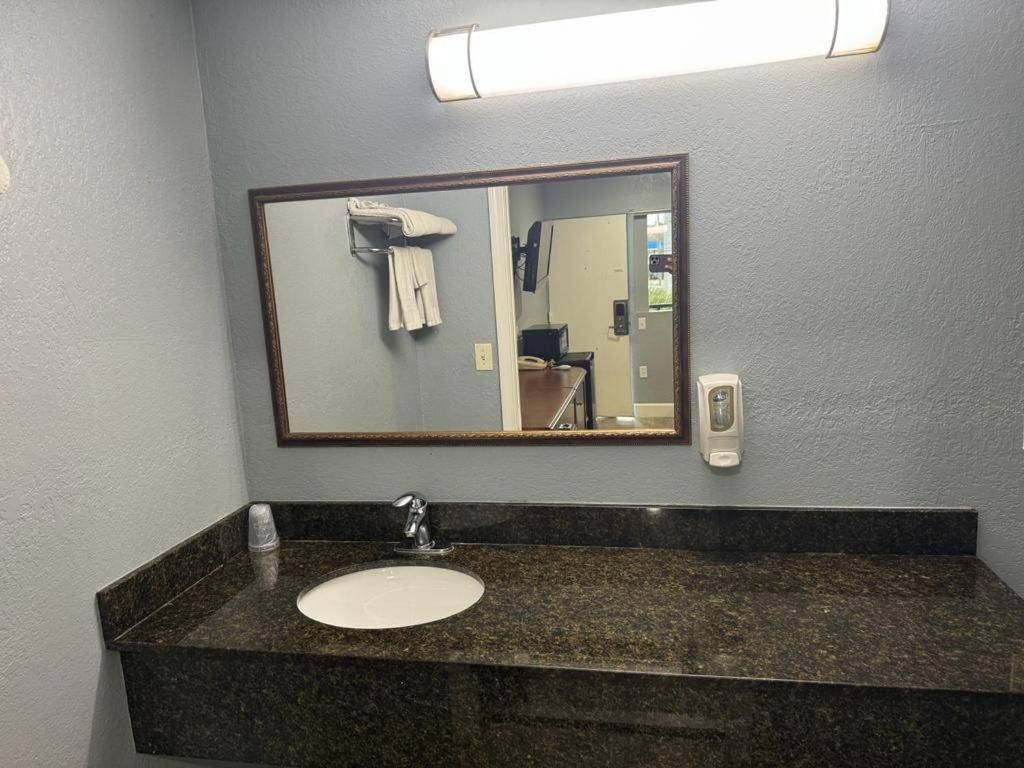 Midtown Lodge Jacksonville Esterno foto